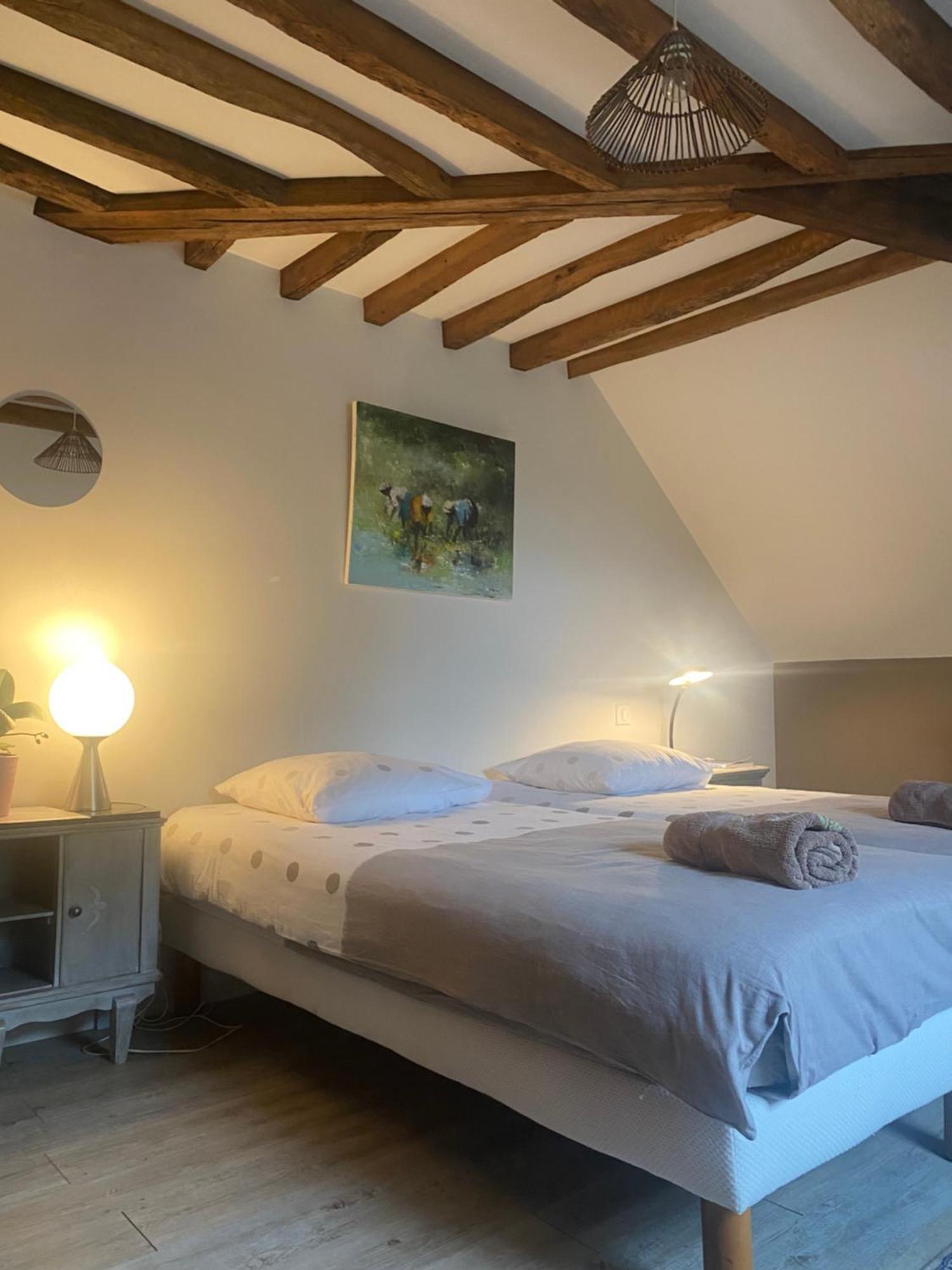 Les Couleurs Du Verger Beaumont-les-Autels Bagian luar foto
