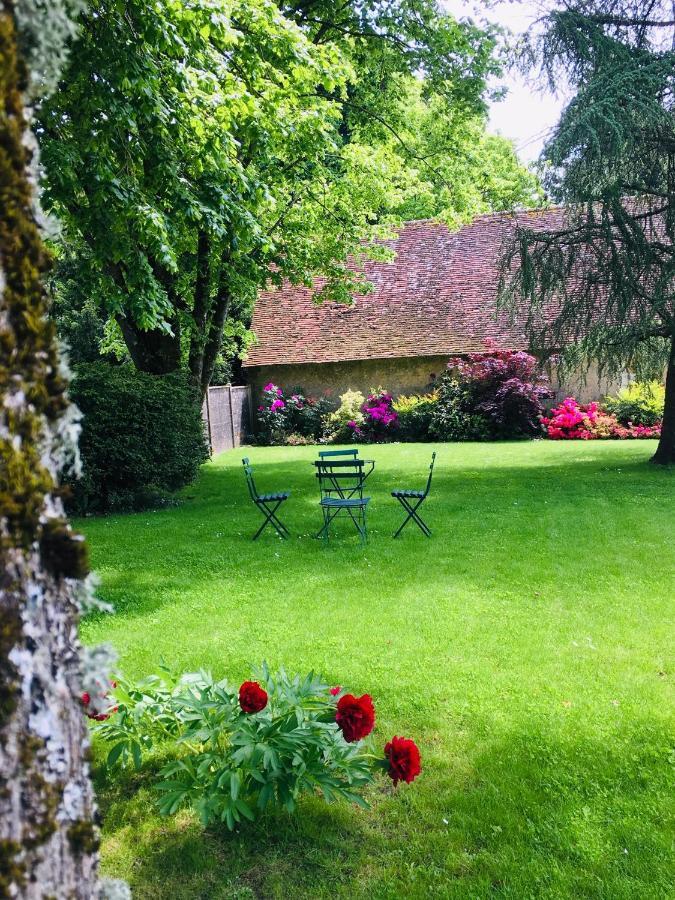 Les Couleurs Du Verger Beaumont-les-Autels Bagian luar foto